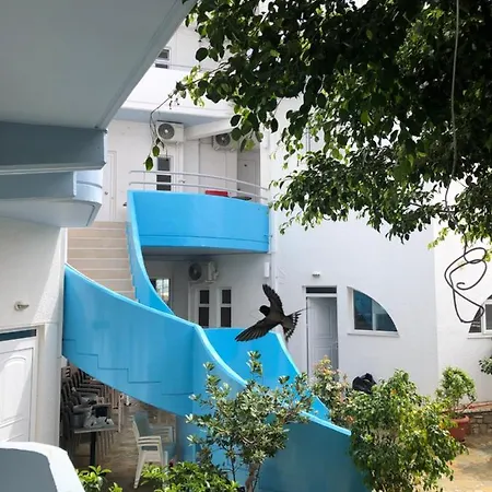 Mistral-καπος 2* Эратини