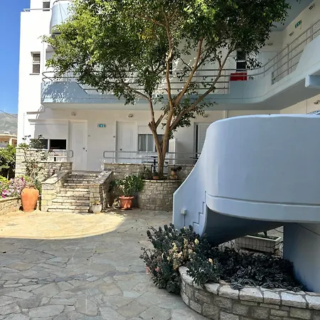 Mistral-καπος 2* Эратини